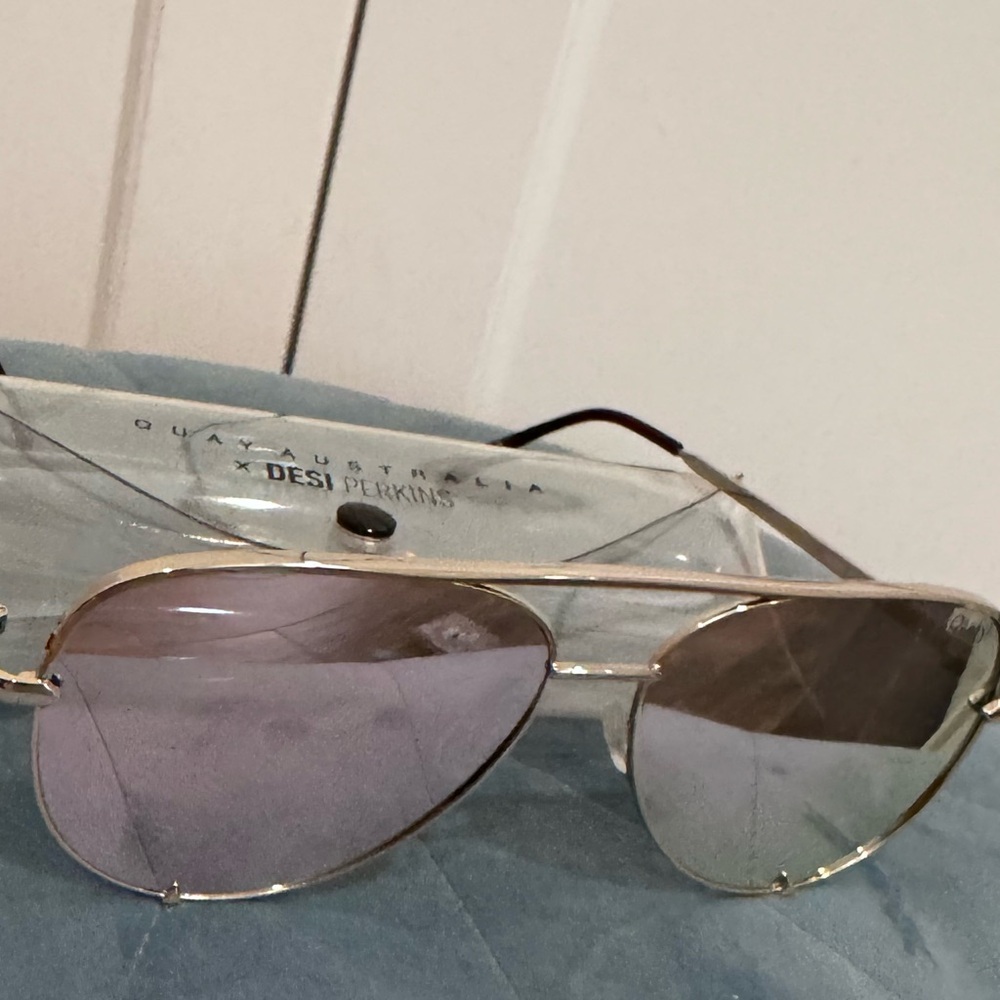 Quay x Desi High Key Sunglasses - Picture 7 of 7